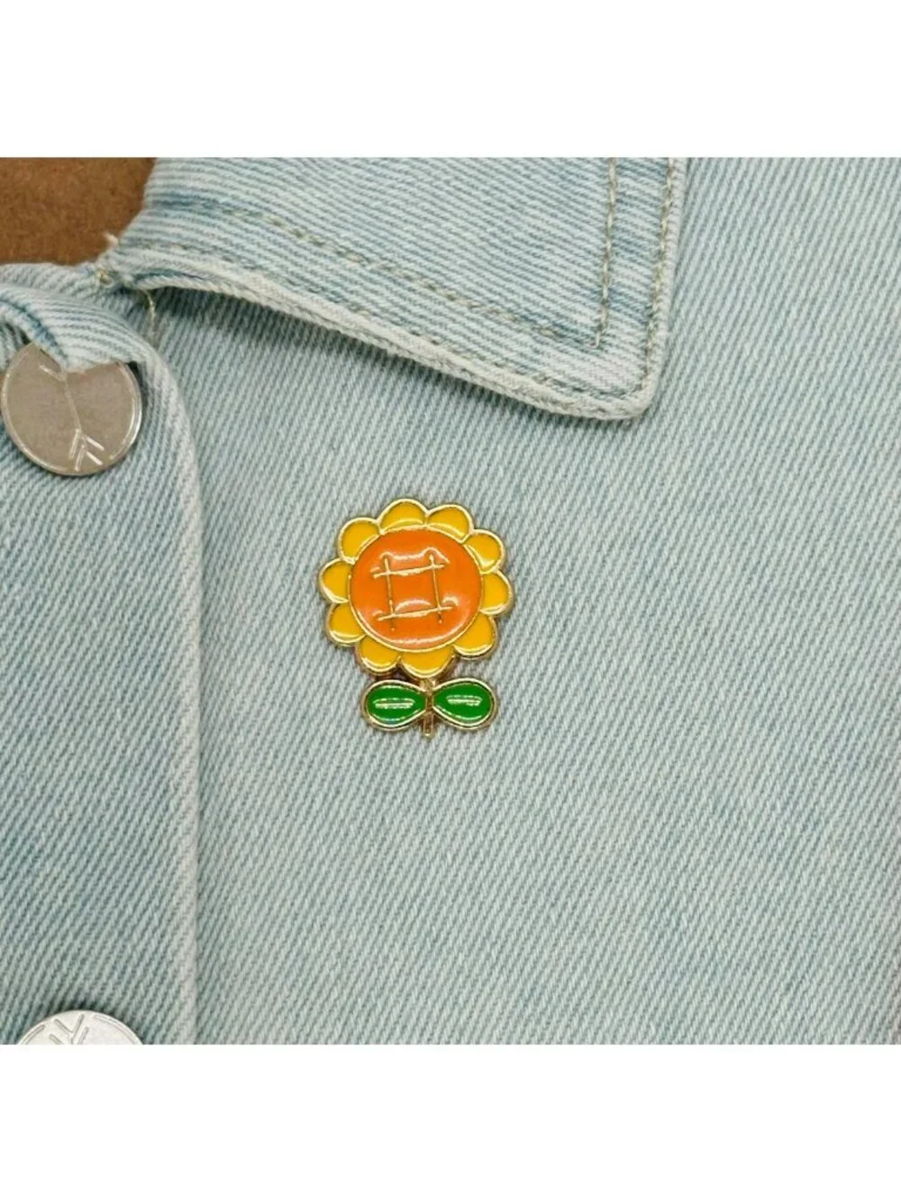 ✨Brooch Cute Cartoon sunflower shape Pin Enamel✨